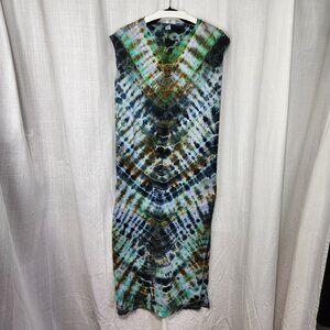 Breezy Bohemian Bliss: Women's Maxi Dress size Medium